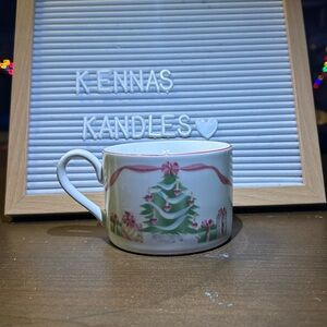 ❄️☃️ HAND MADE Christmas tree mug candle 🕯️